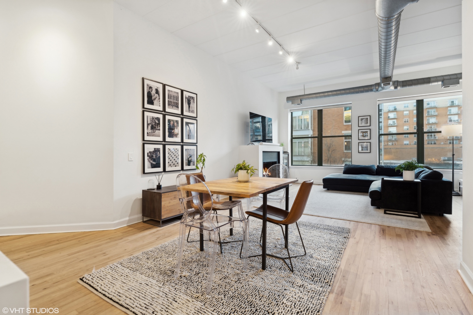 936 W Madison Street Unit: 3E