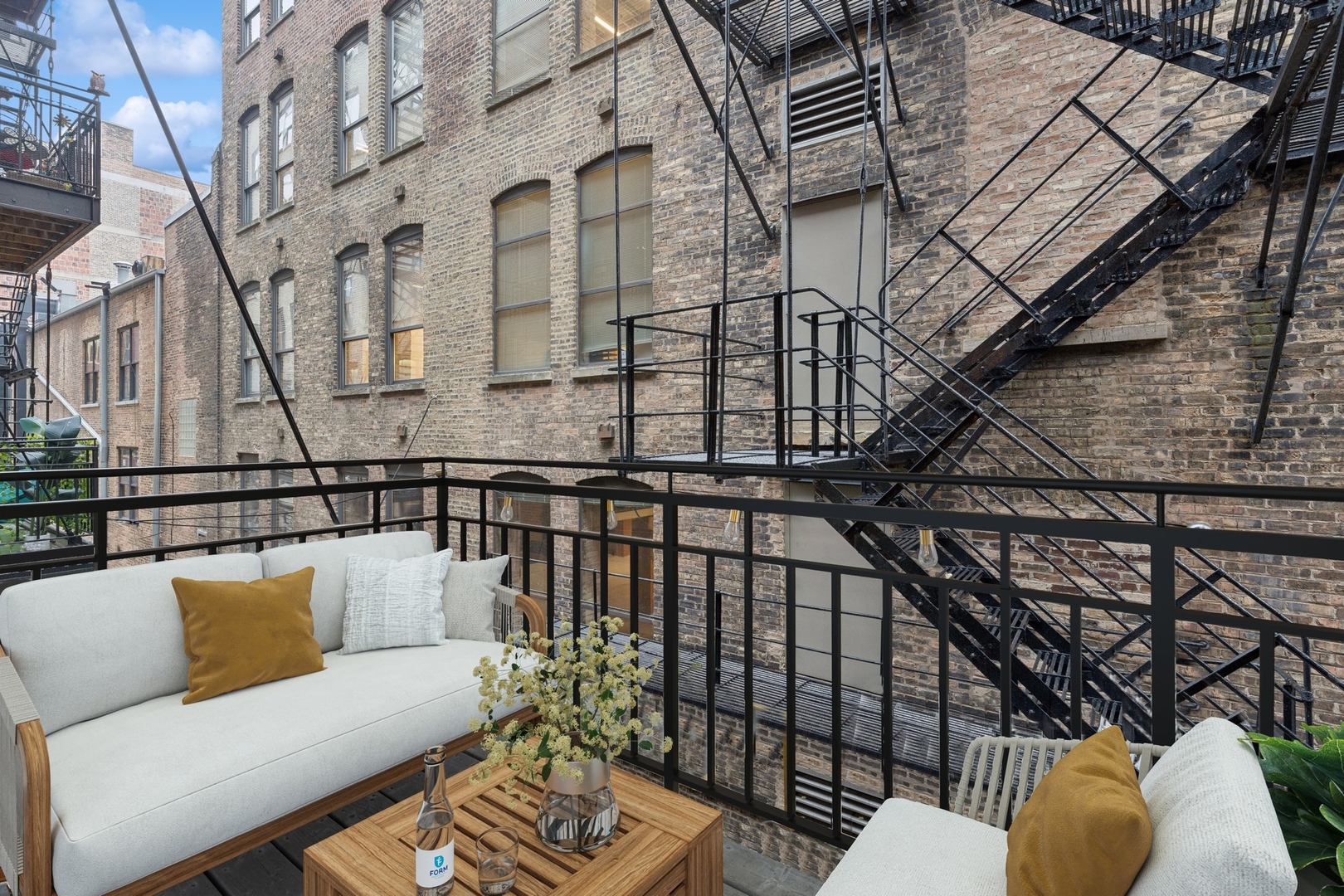 375 W Erie Street Unit: 315