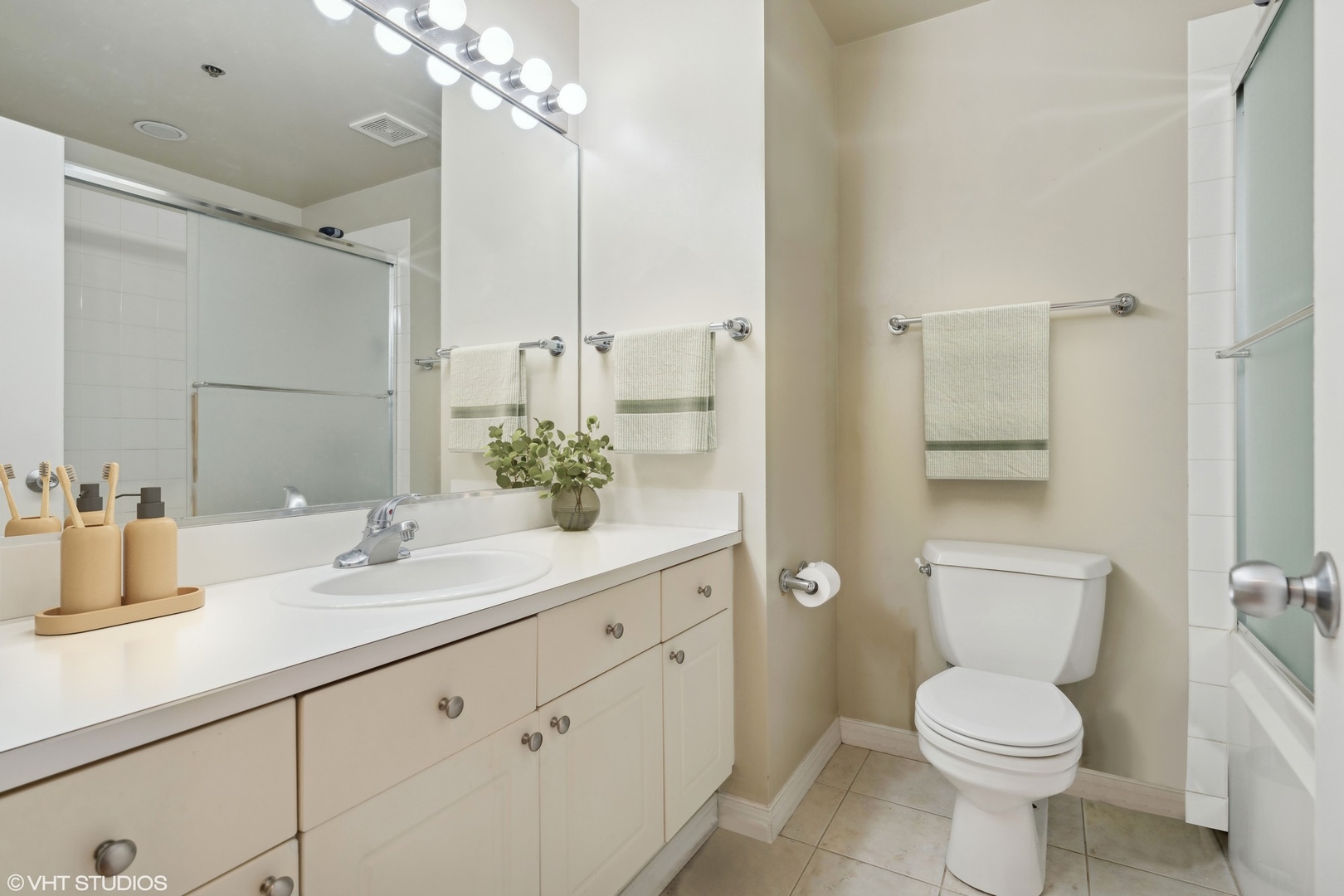 375 W Erie Street Unit: 315