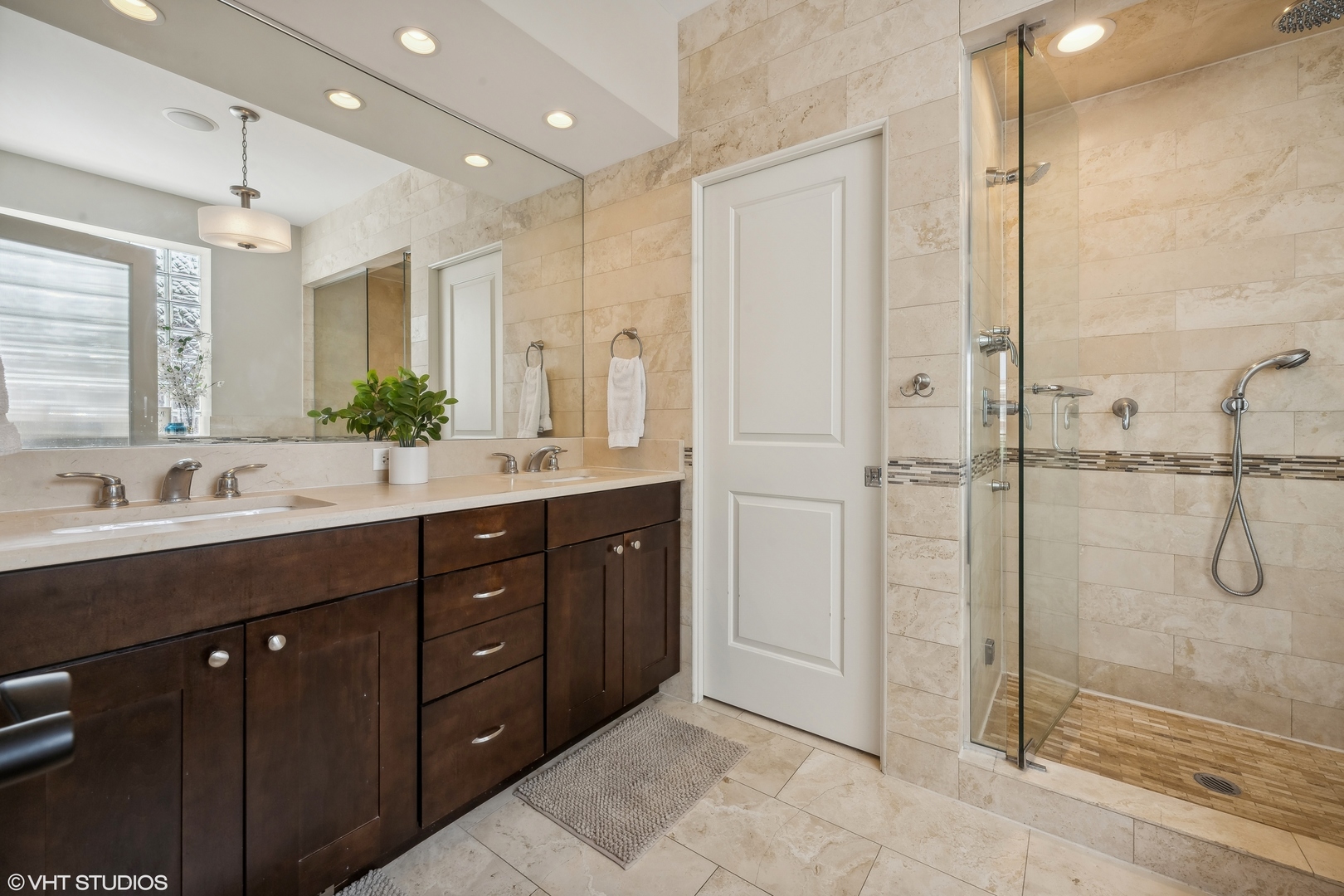2848 N Sheffield Avenue Unit: 3S