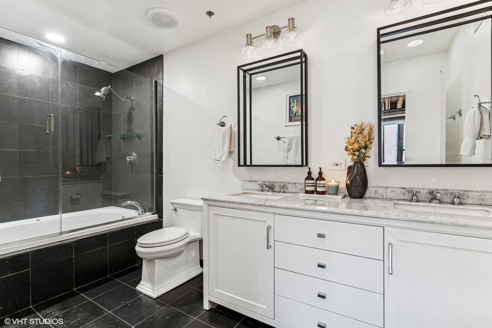 1118 W Fulton Street Unit: 306