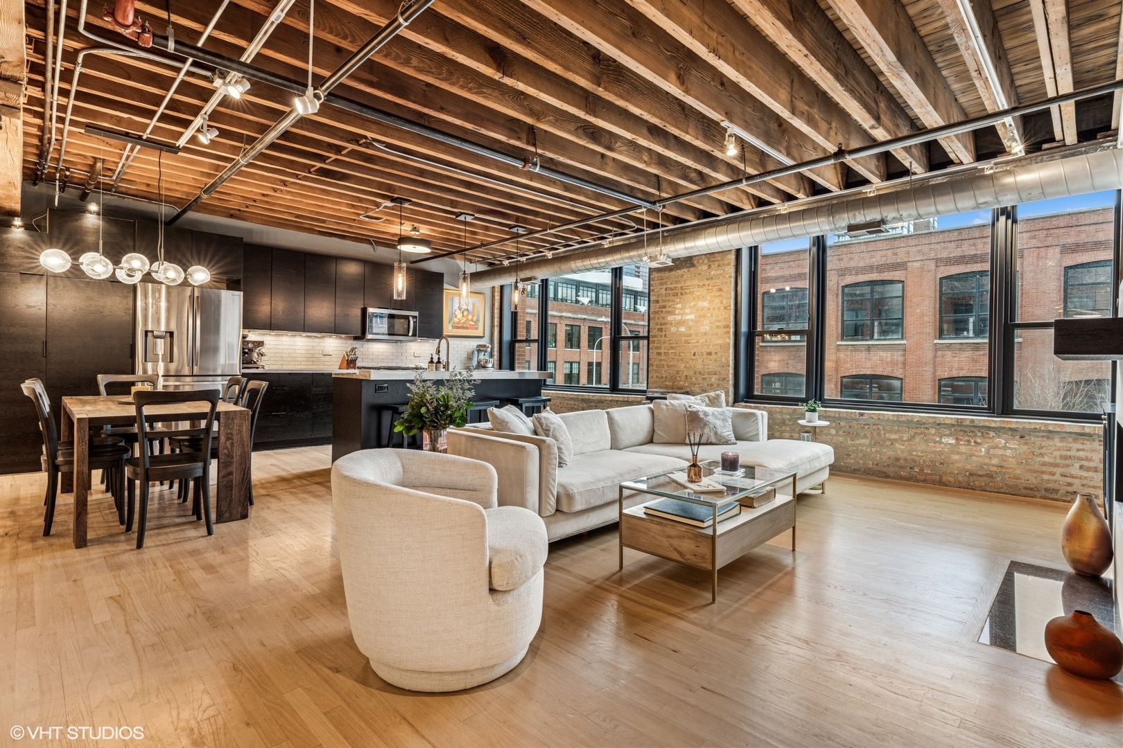 1118 W Fulton Street Unit: 306