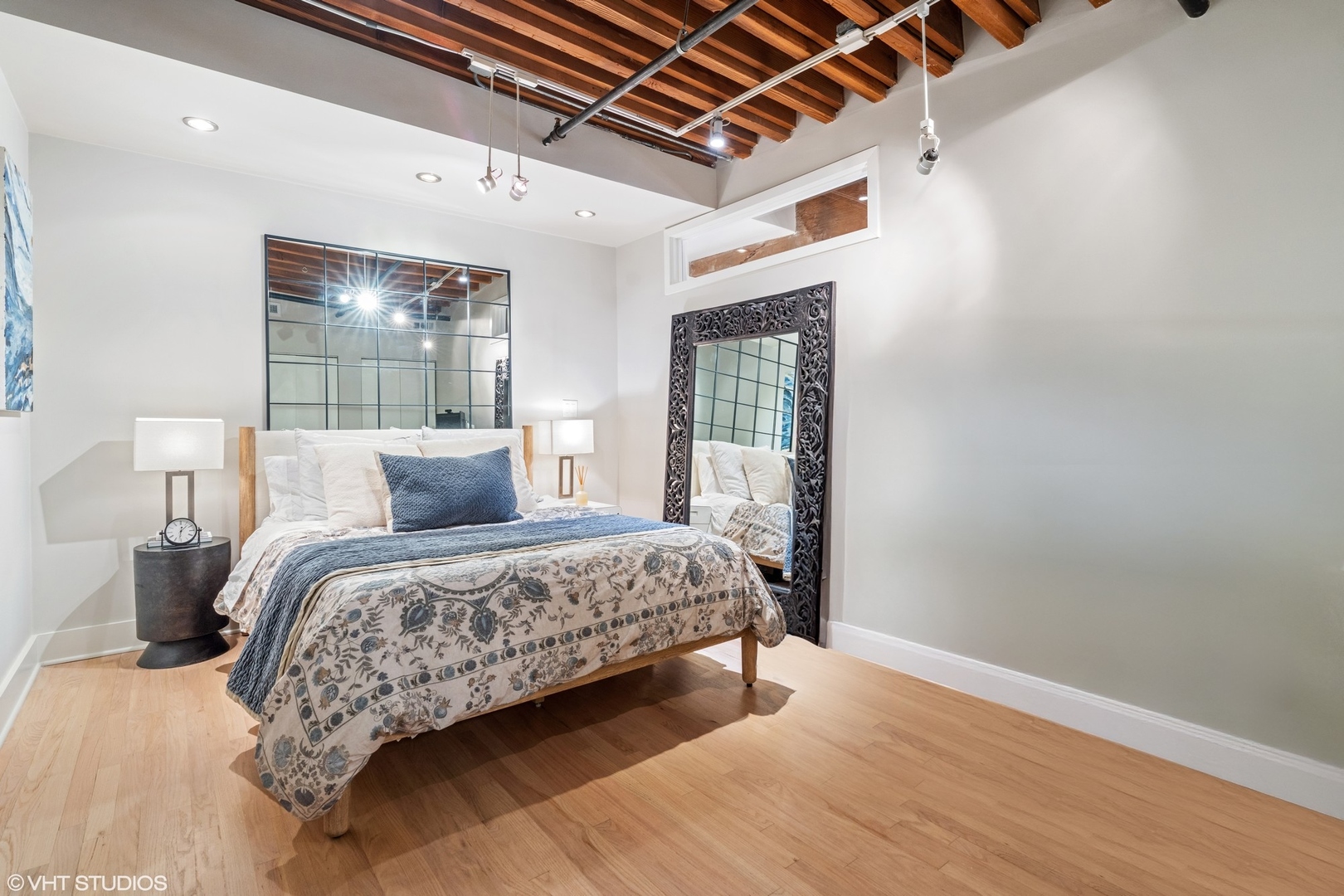 1118 W Fulton Street Unit: 306