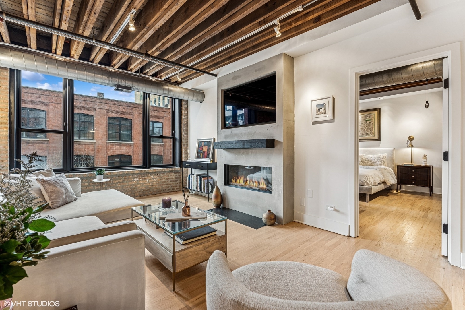 1118 W Fulton Street Unit: 306
