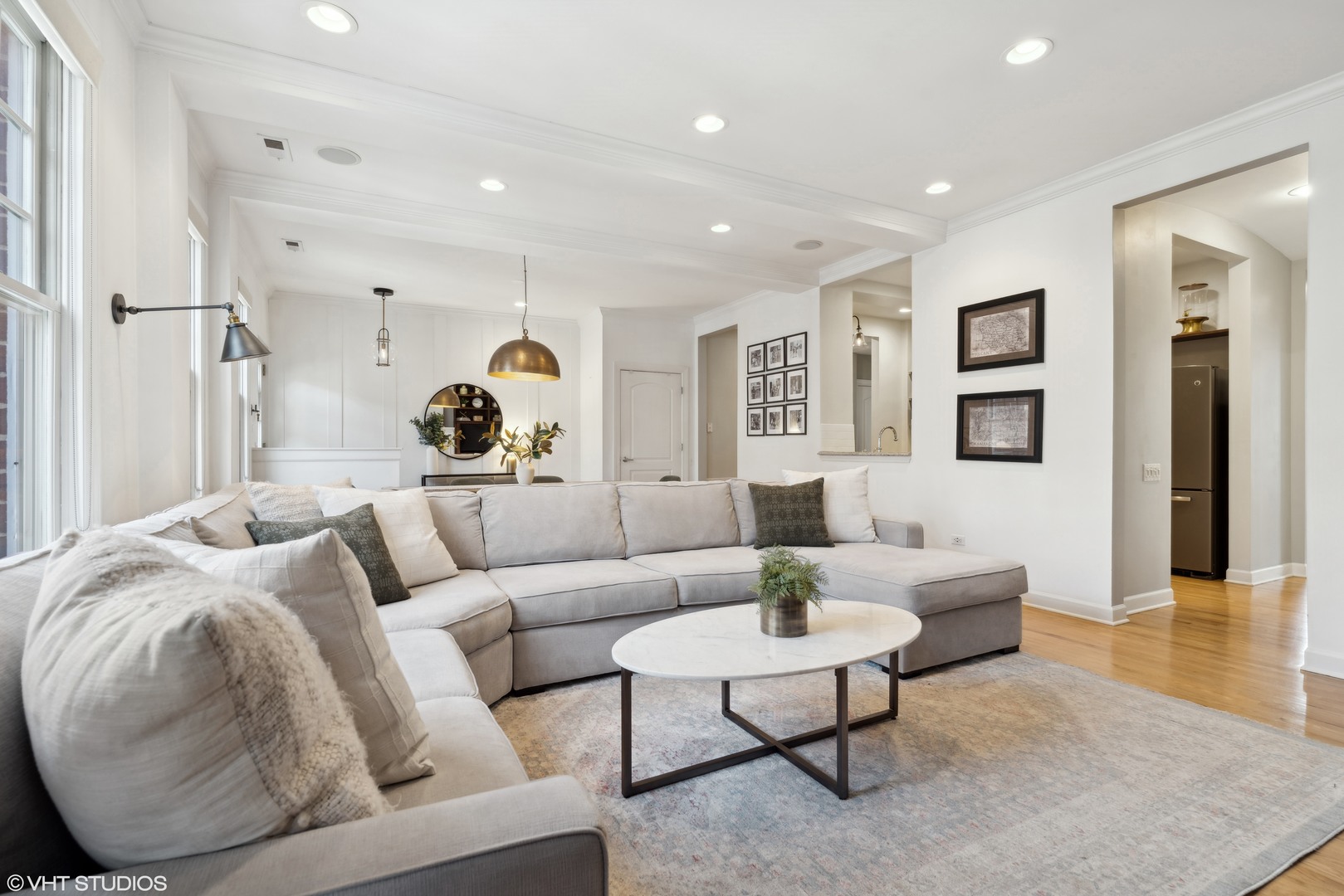 3951 N HERMITAGE Avenue Unit: B