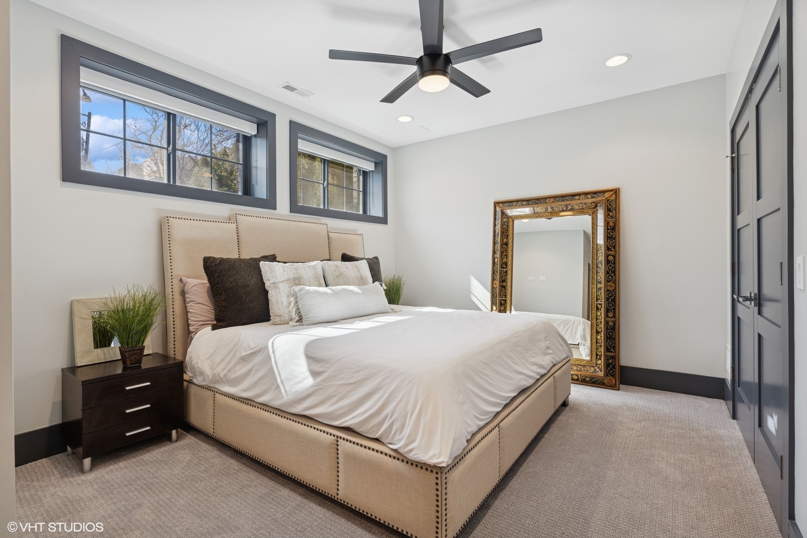 1942 W George Street