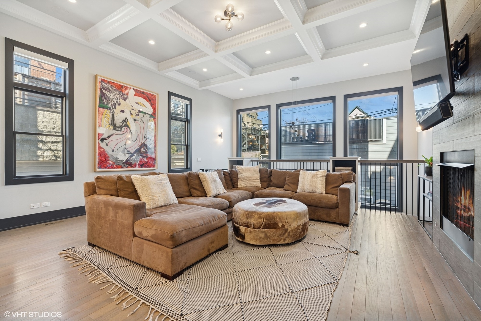 1942 W George Street