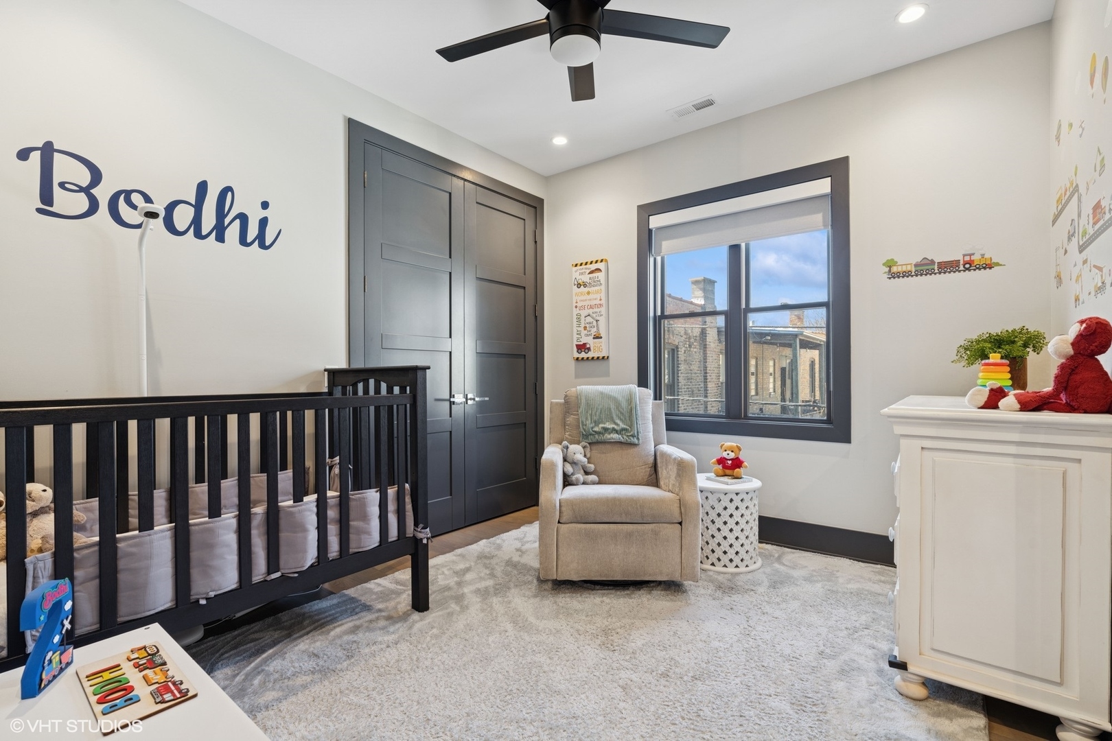 1942 W George Street