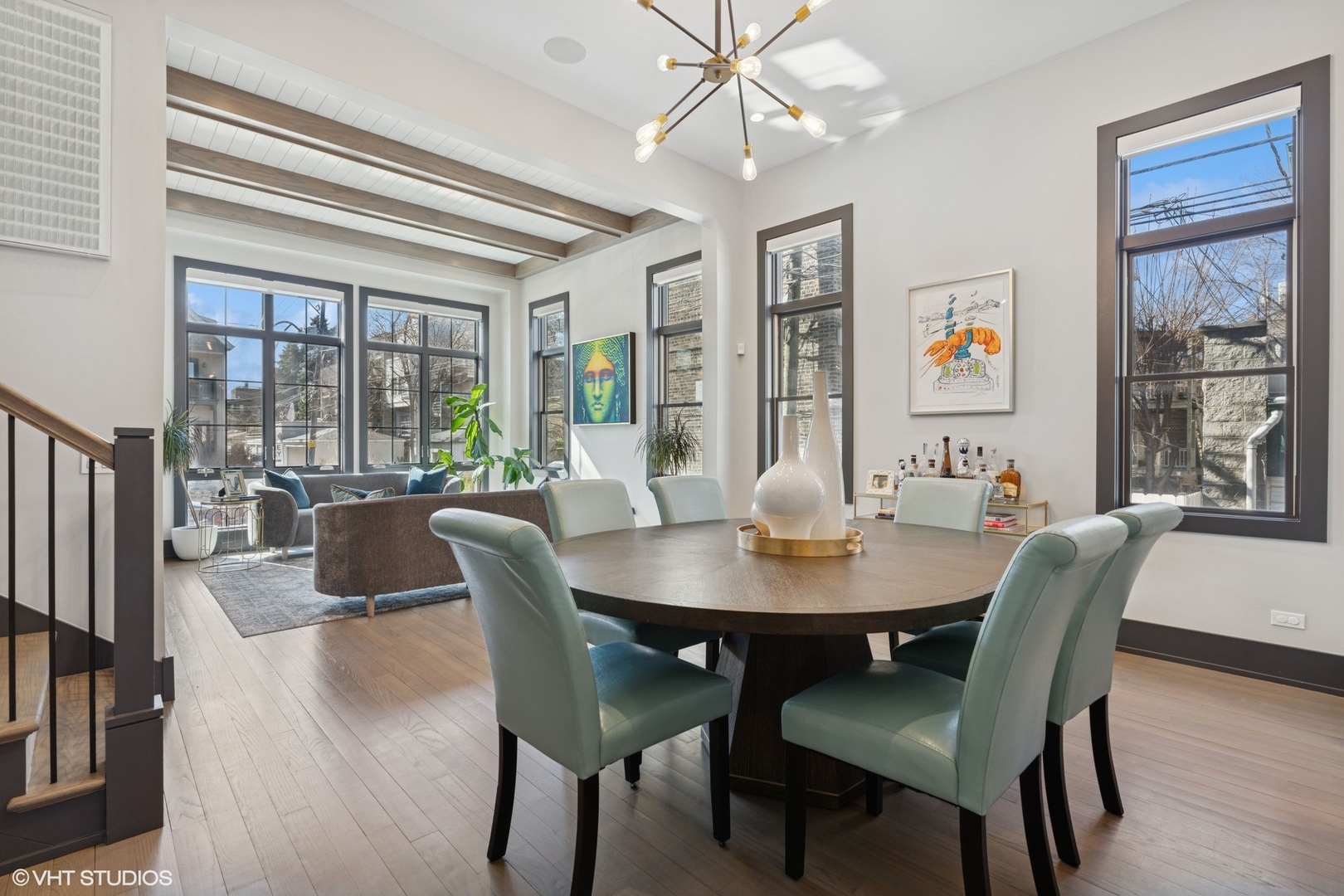 1942 W George Street