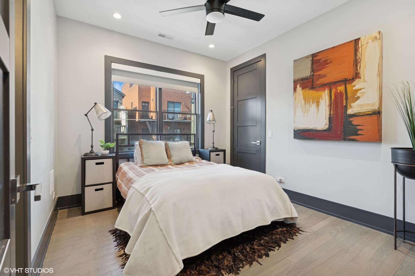 1942 W George Street