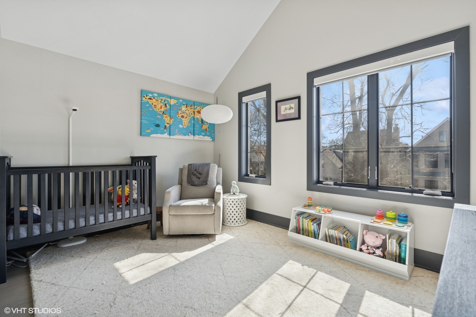 1942 W George Street