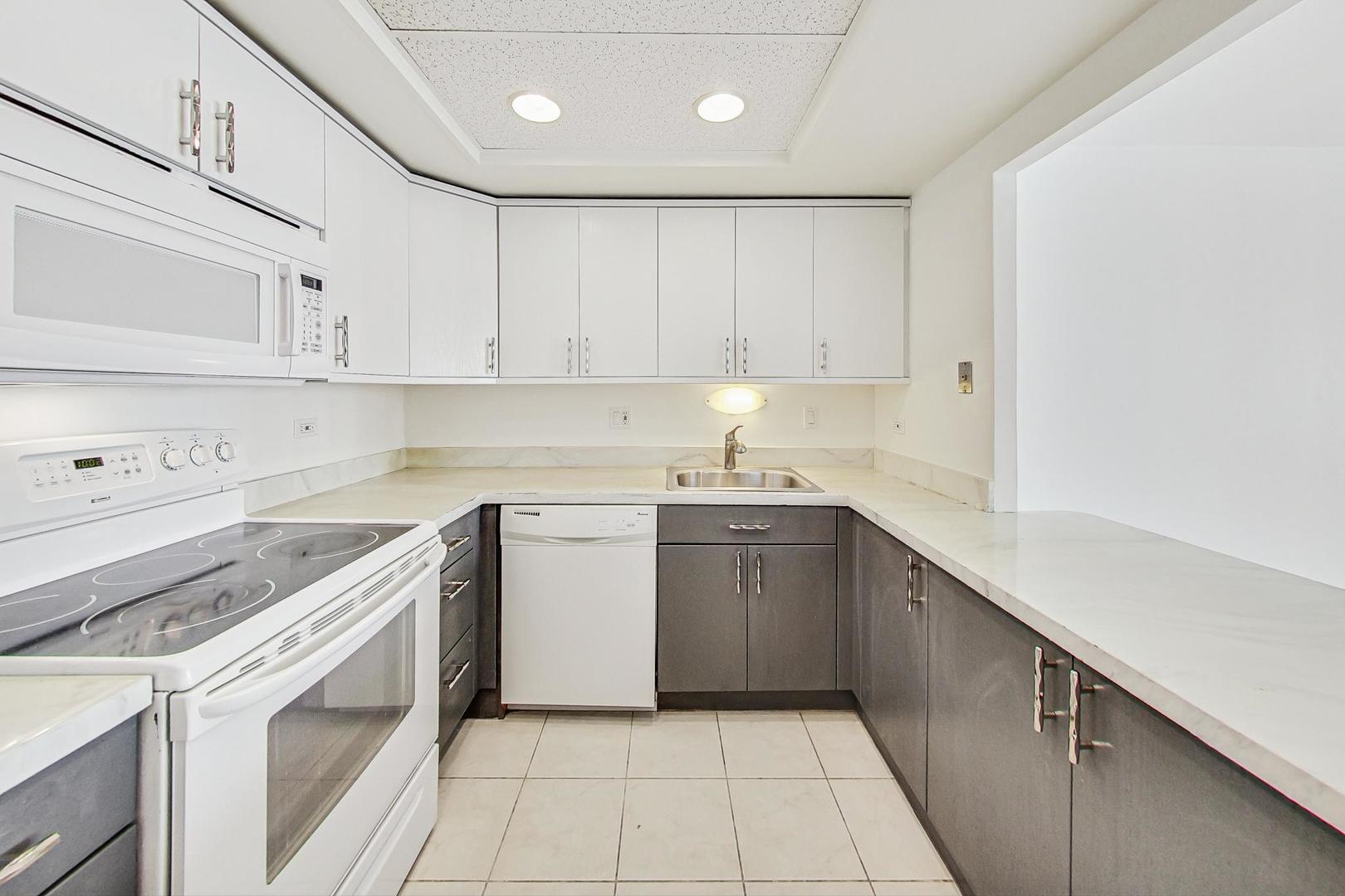 155 N HARBOR Drive Unit: 4506
