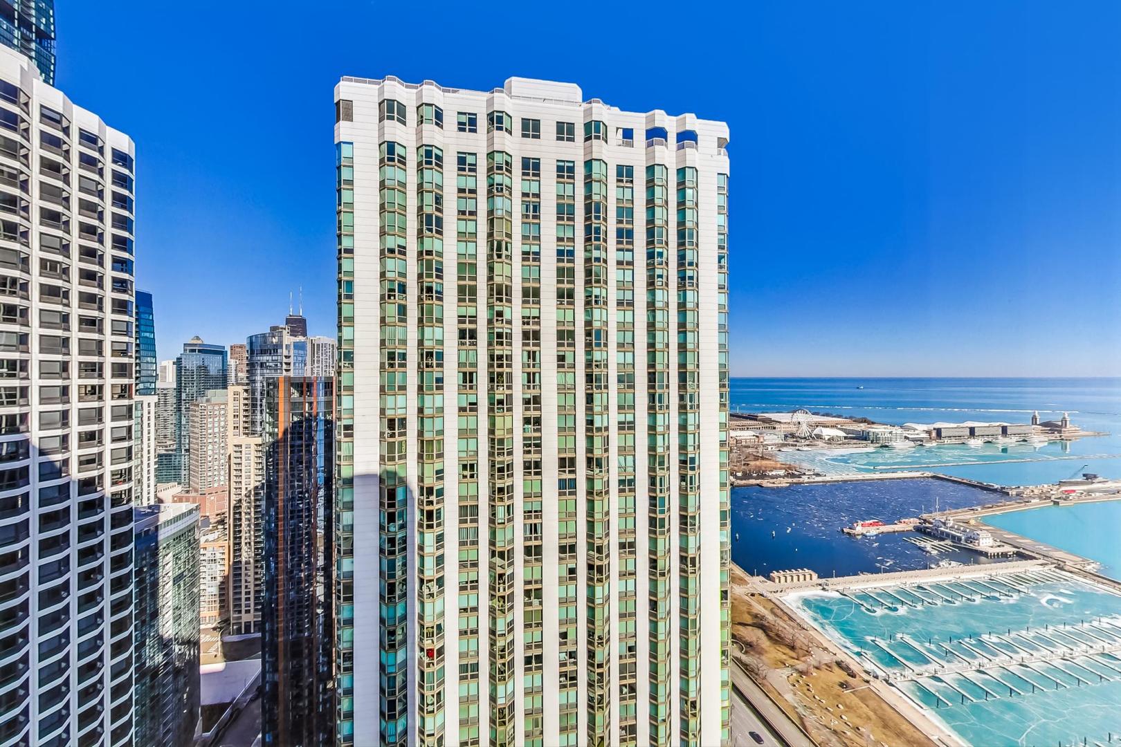 155 N HARBOR Drive Unit: 4506