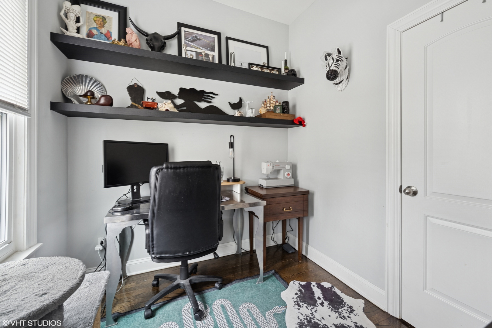 1721 N Artesian Avenue