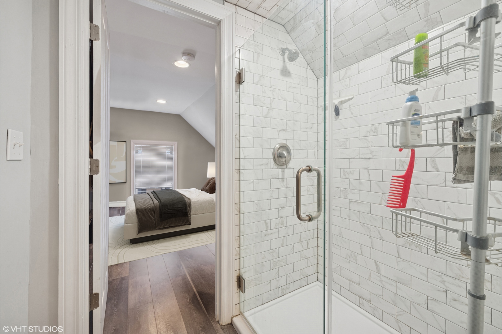 1721 N Artesian Avenue