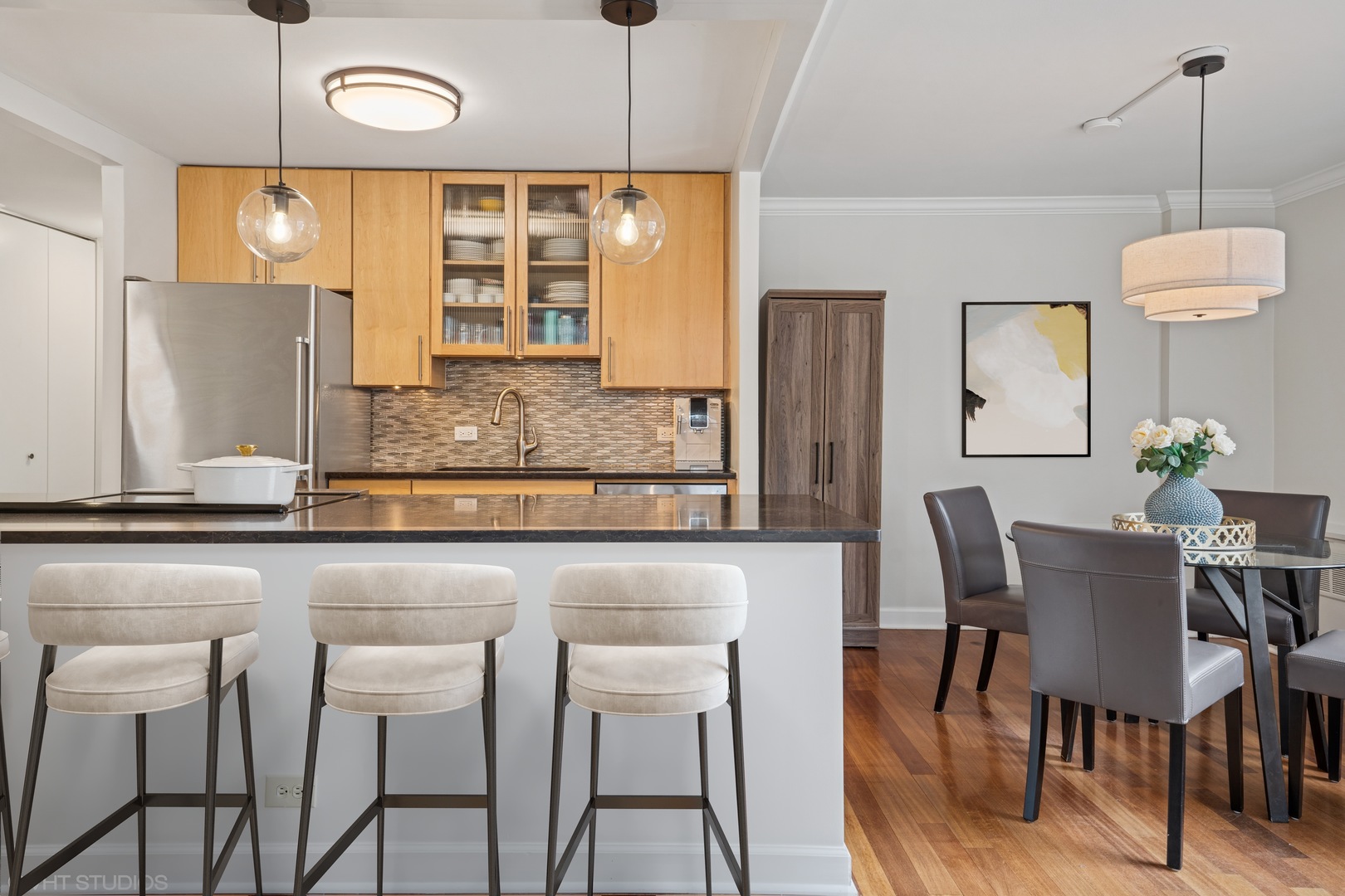 1460 N SANDBURG Terrace Unit: 202