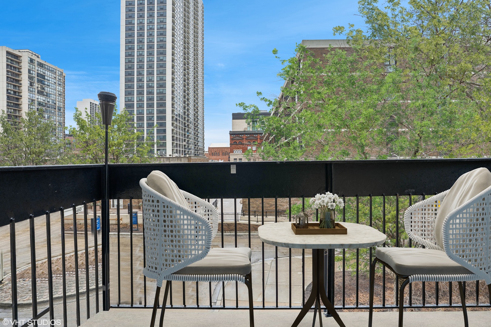 1460 N SANDBURG Terrace Unit: 202