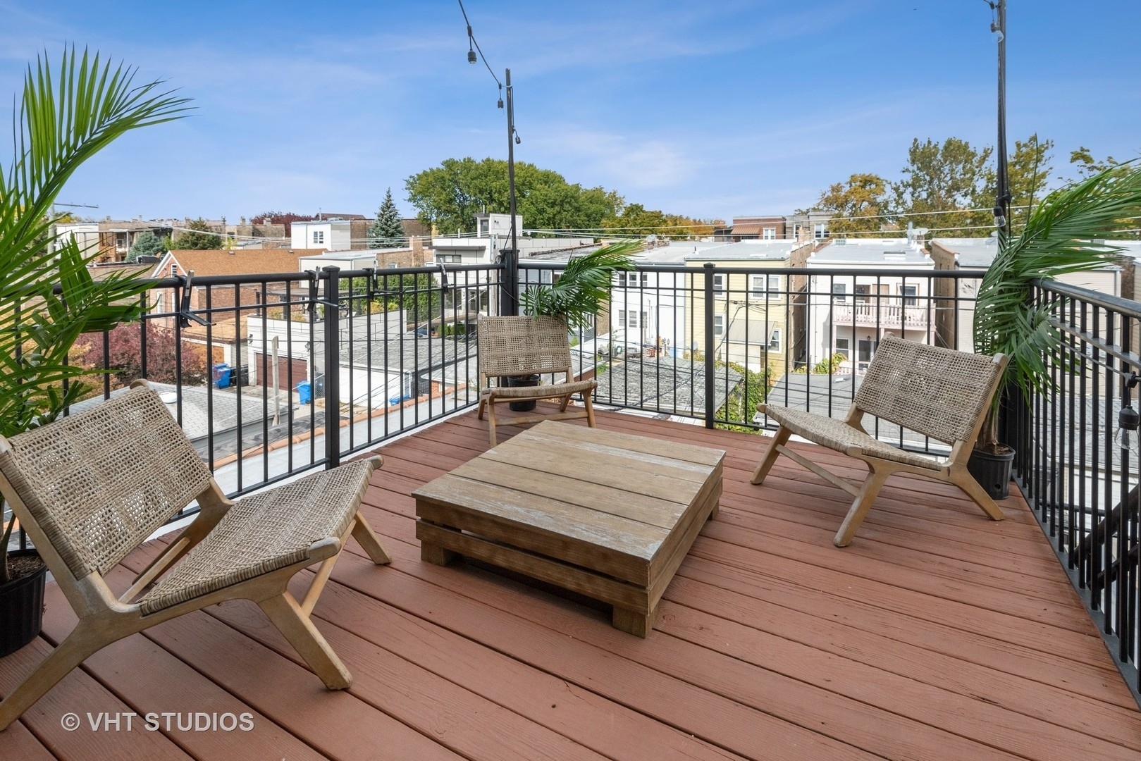 2516 W Iowa Street Unit: 3