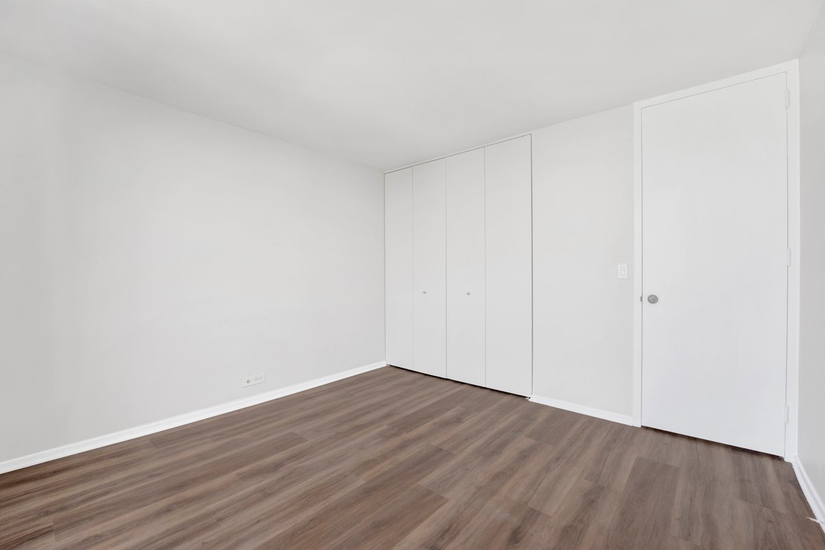 2650 N Lakeview Avenue Unit: 2905