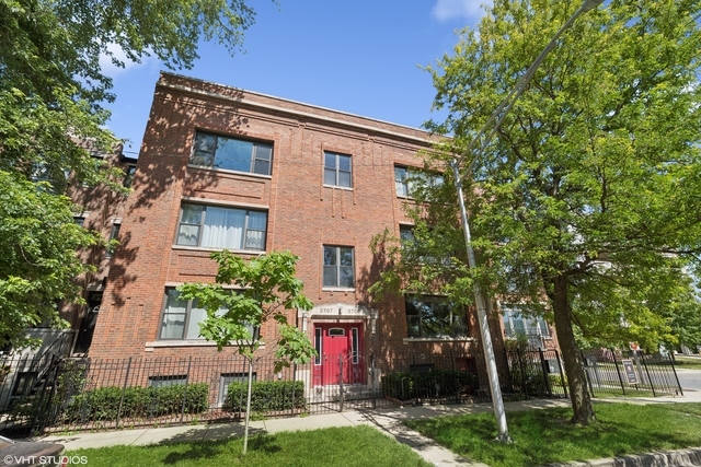2705 N Campbell Avenue Unit: 3S