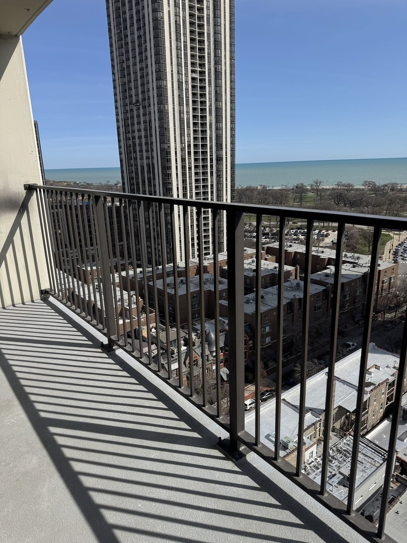 1636 N Wells Street Unit: 2003