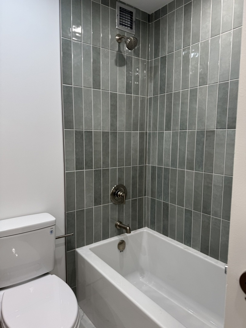 1636 N Wells Street Unit: 2003