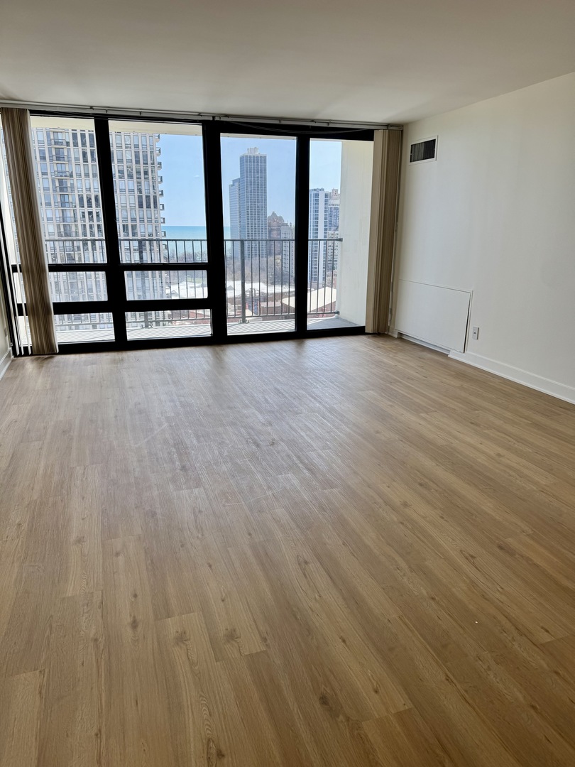 1636 N Wells Street Unit: 2003