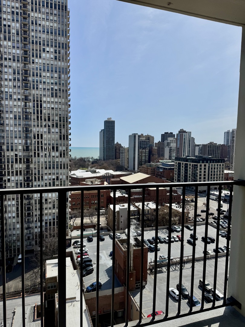 1636 N Wells Street Unit: 2003