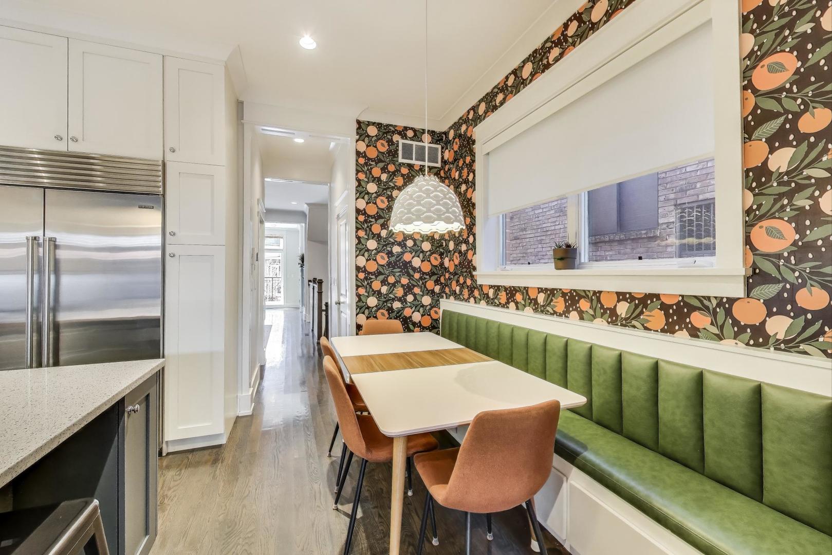 920 W wrightwood Avenue Unit: 1