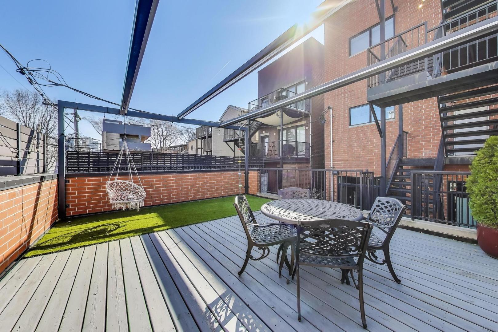 920 W wrightwood Avenue Unit: 1