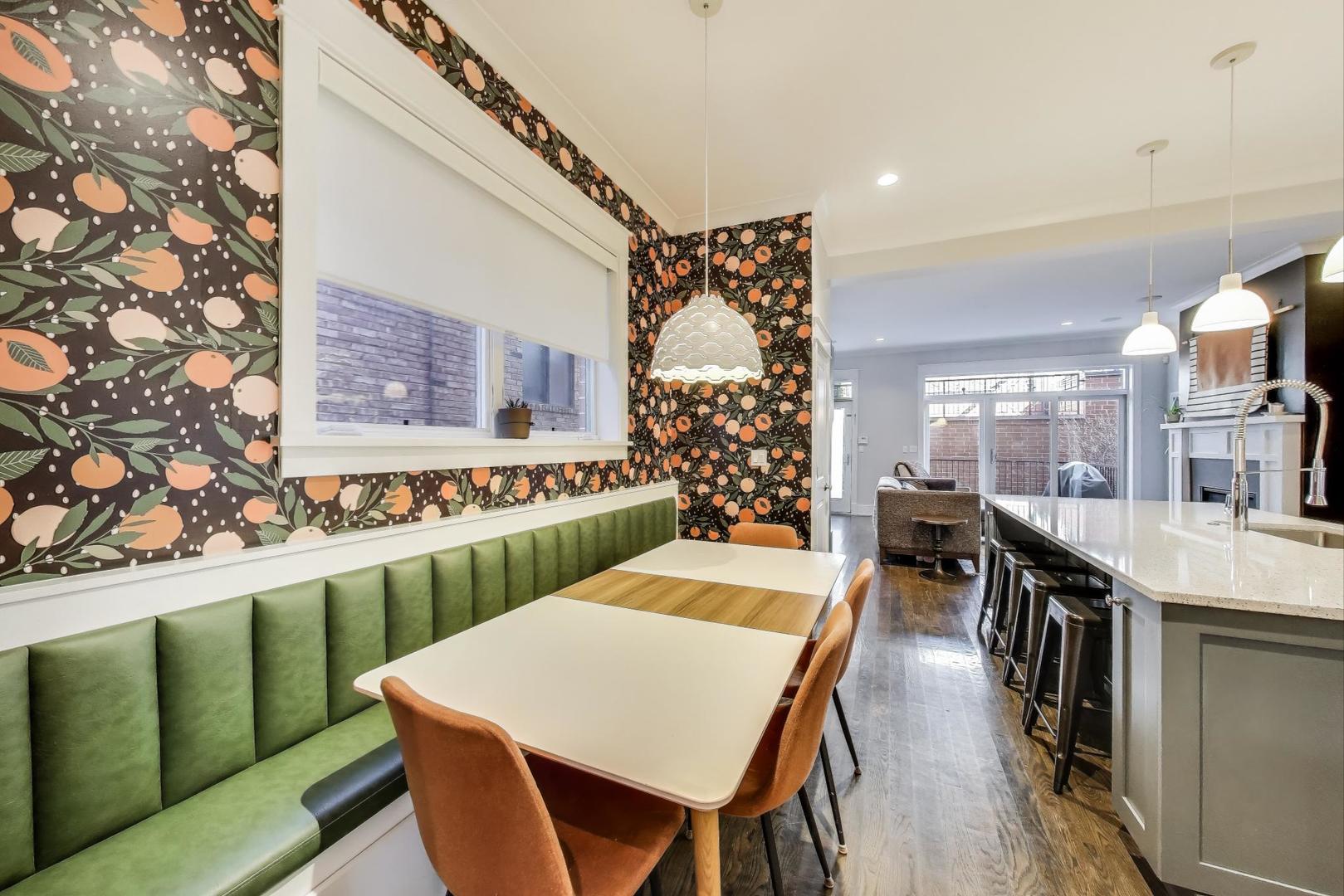 920 W wrightwood Avenue Unit: 1