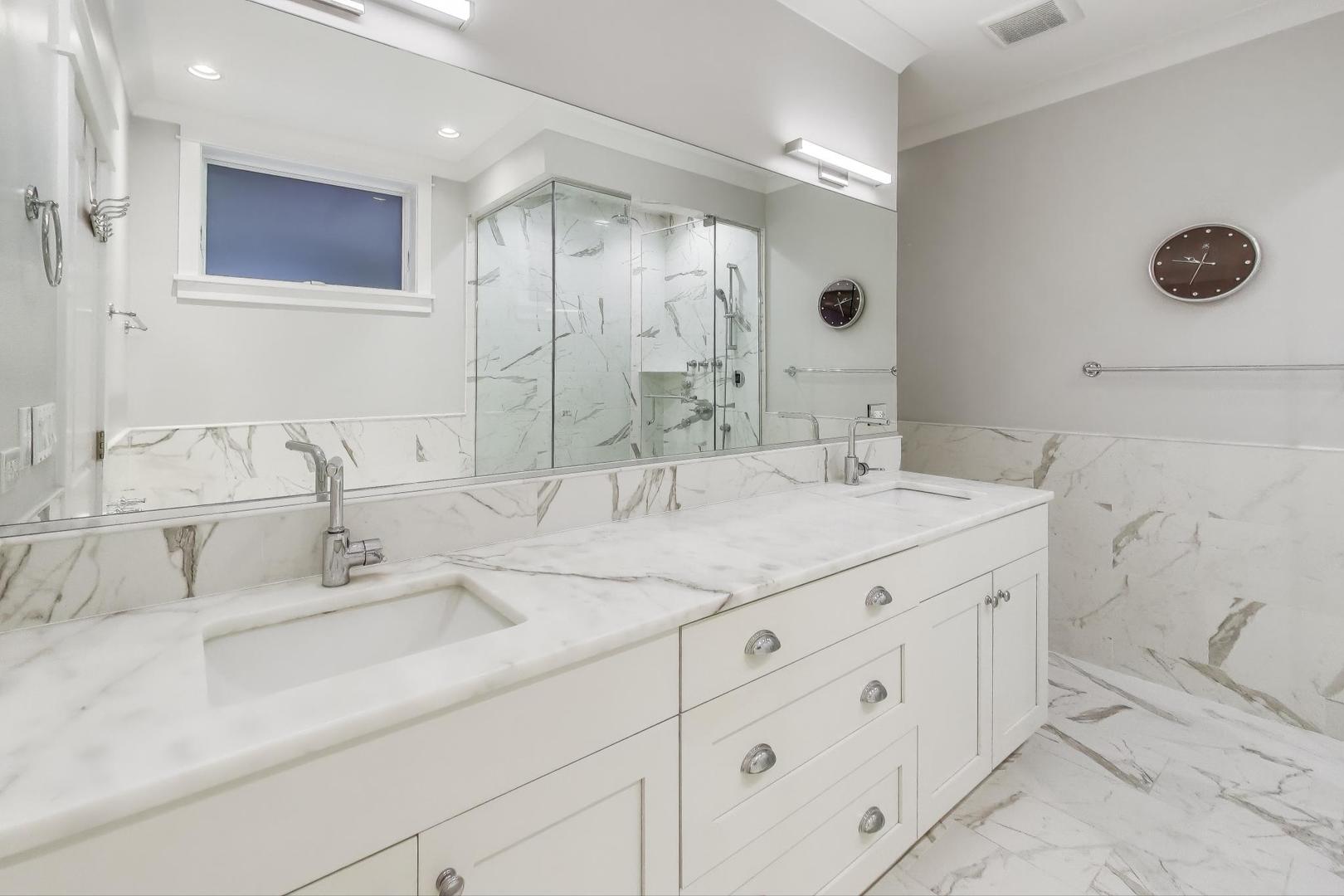 920 W wrightwood Avenue Unit: 1