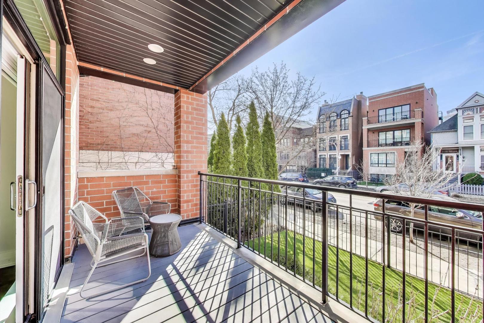 920 W wrightwood Avenue Unit: 1