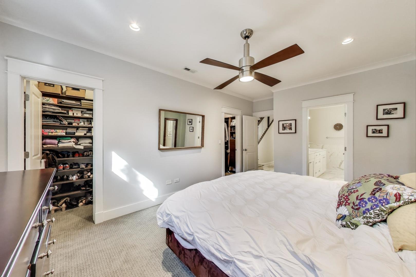 920 W wrightwood Avenue Unit: 1