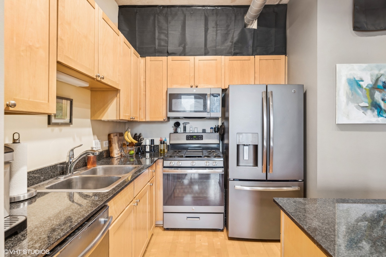 720 N Larrabee Street Unit: 905