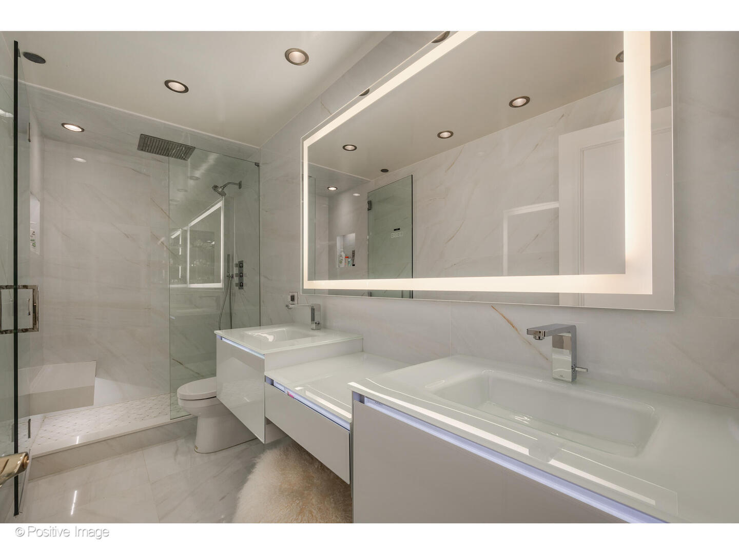 1301 N Dearborn Street Unit: 1201-2