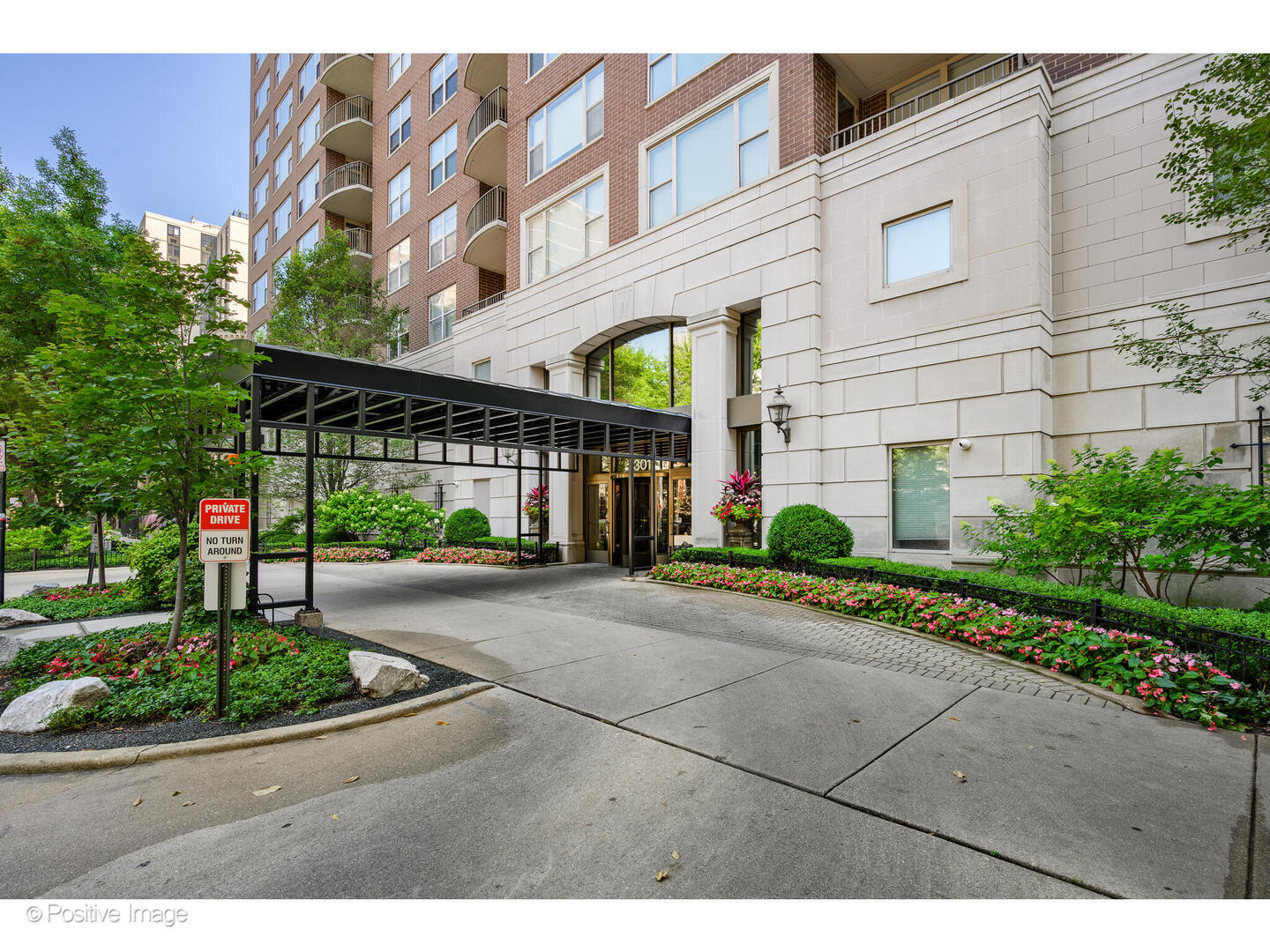 1301 N Dearborn Street Unit: 1201-2