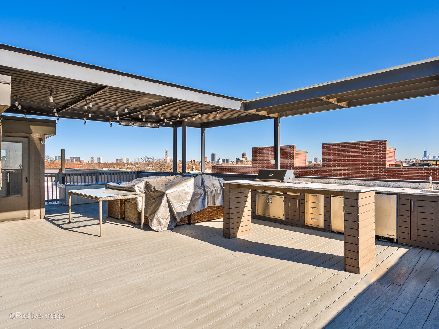4115 N Lincoln Avenue Unit: 4S