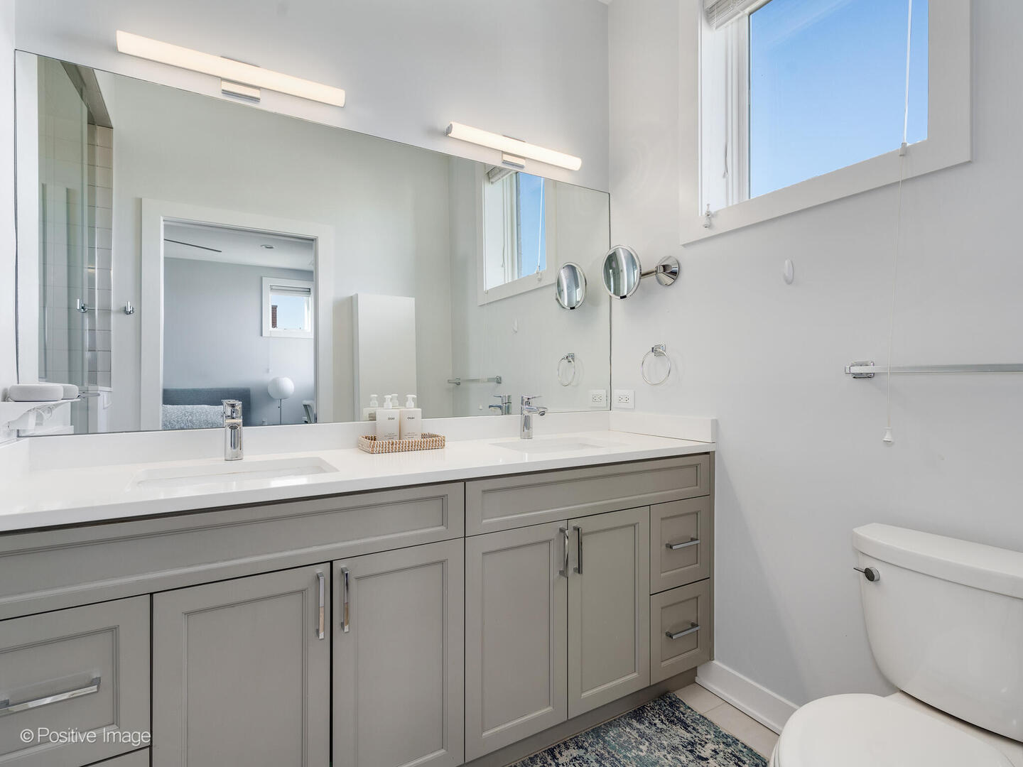 4115 N Lincoln Avenue Unit: 4S