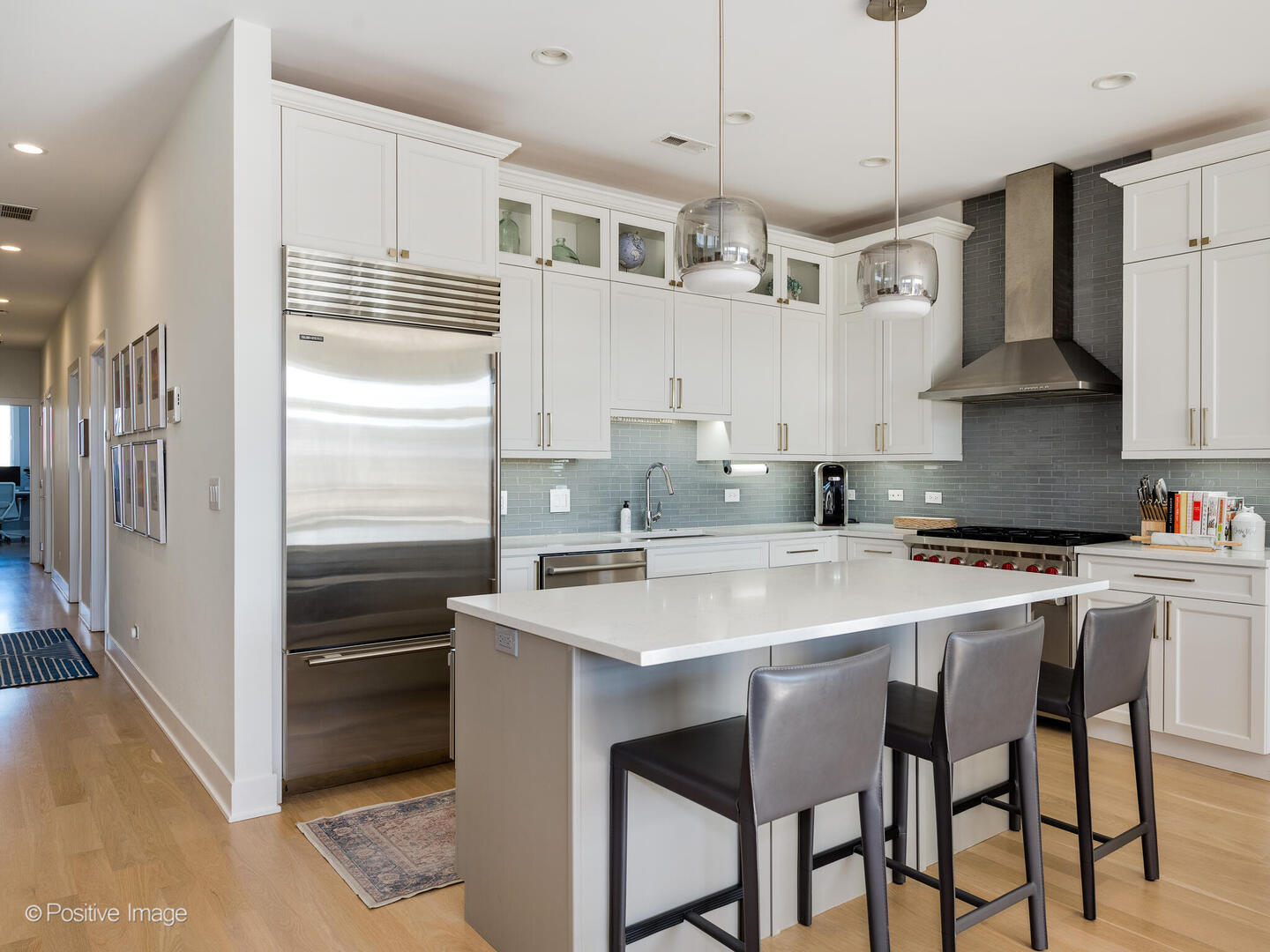 4115 N Lincoln Avenue Unit: 4S
