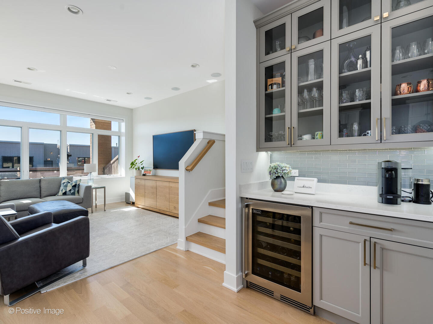 4115 N Lincoln Avenue Unit: 4S