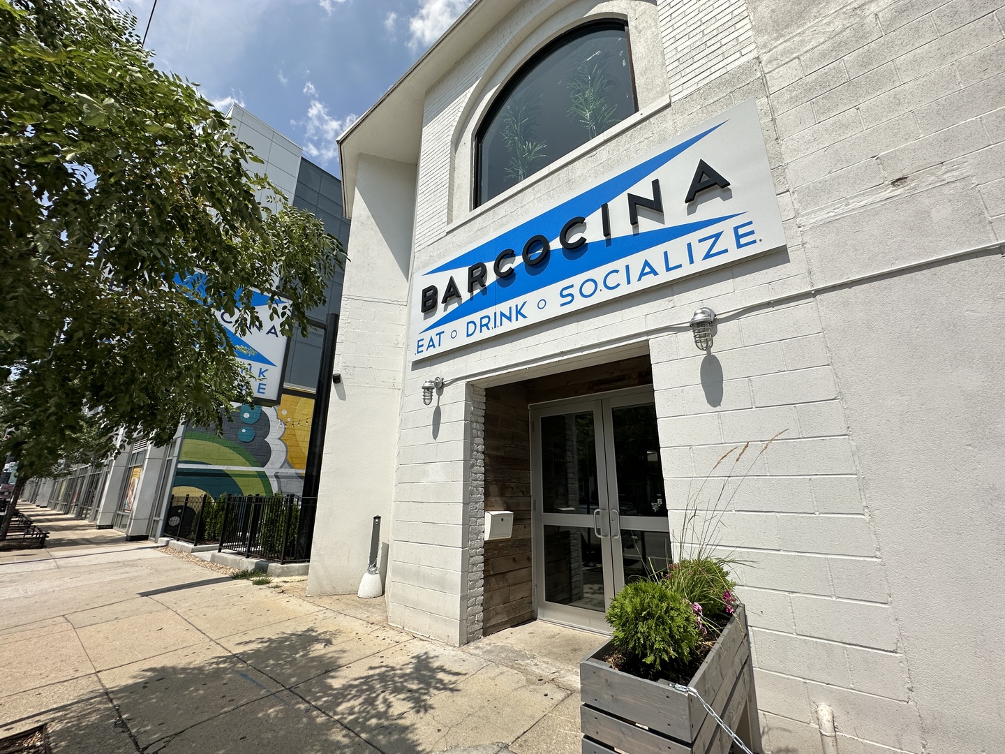 2634 W Iowa Street Unit: 4