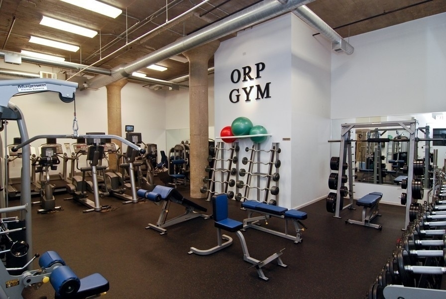 758 N Larrabee Street Unit: 821
