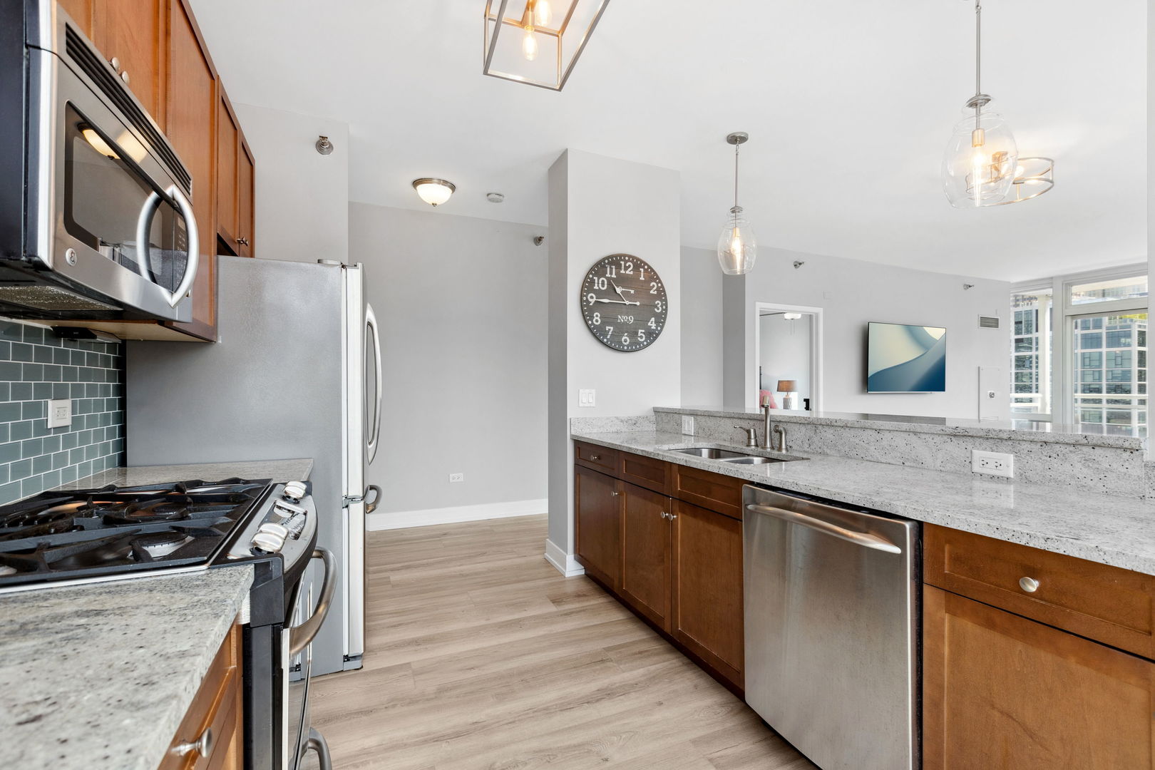 757 N Orleans Street Unit: 1406