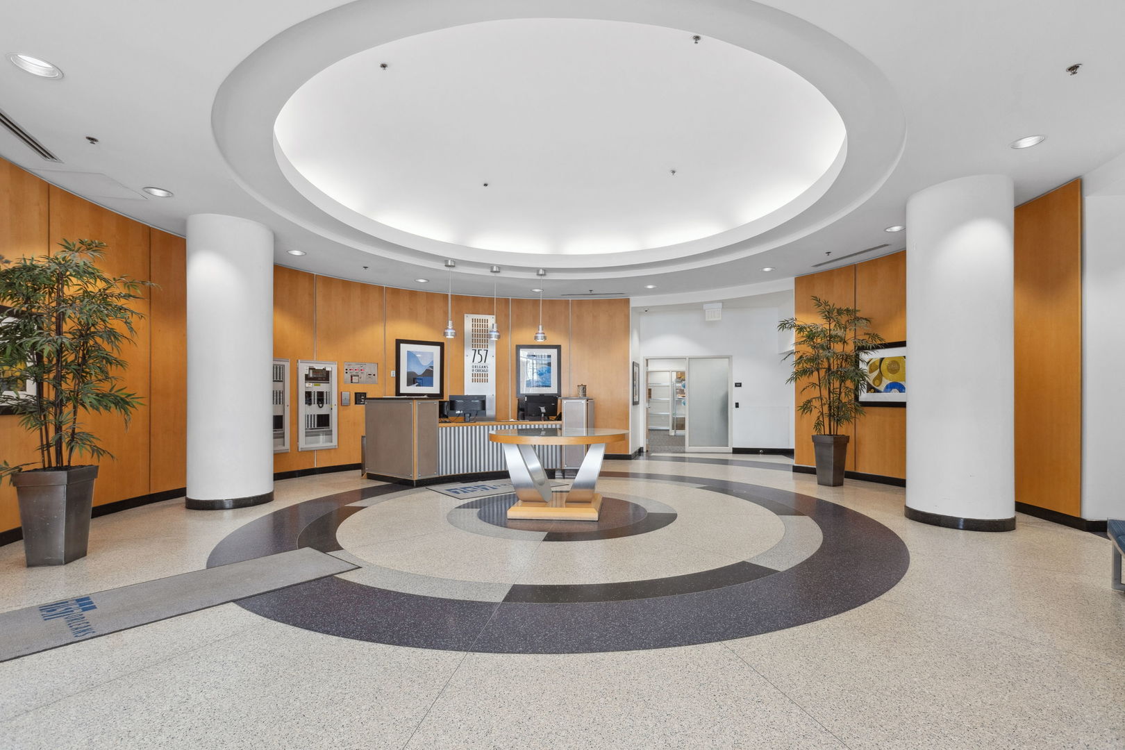 757 N Orleans Street Unit: 1406