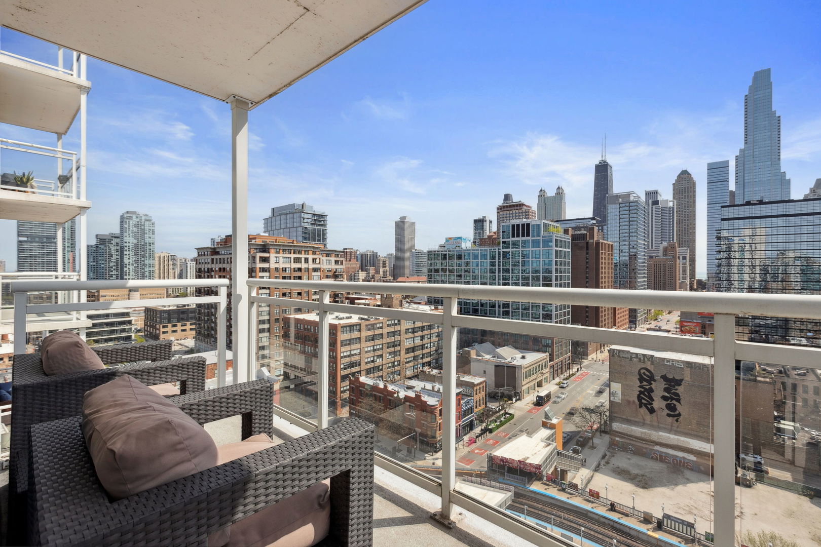 757 N Orleans Street Unit: 1406