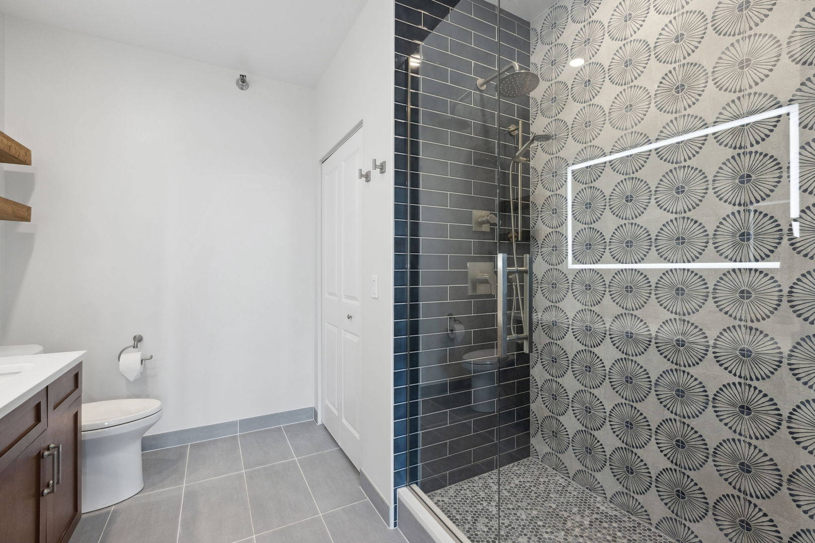 757 N Orleans Street Unit: 1406