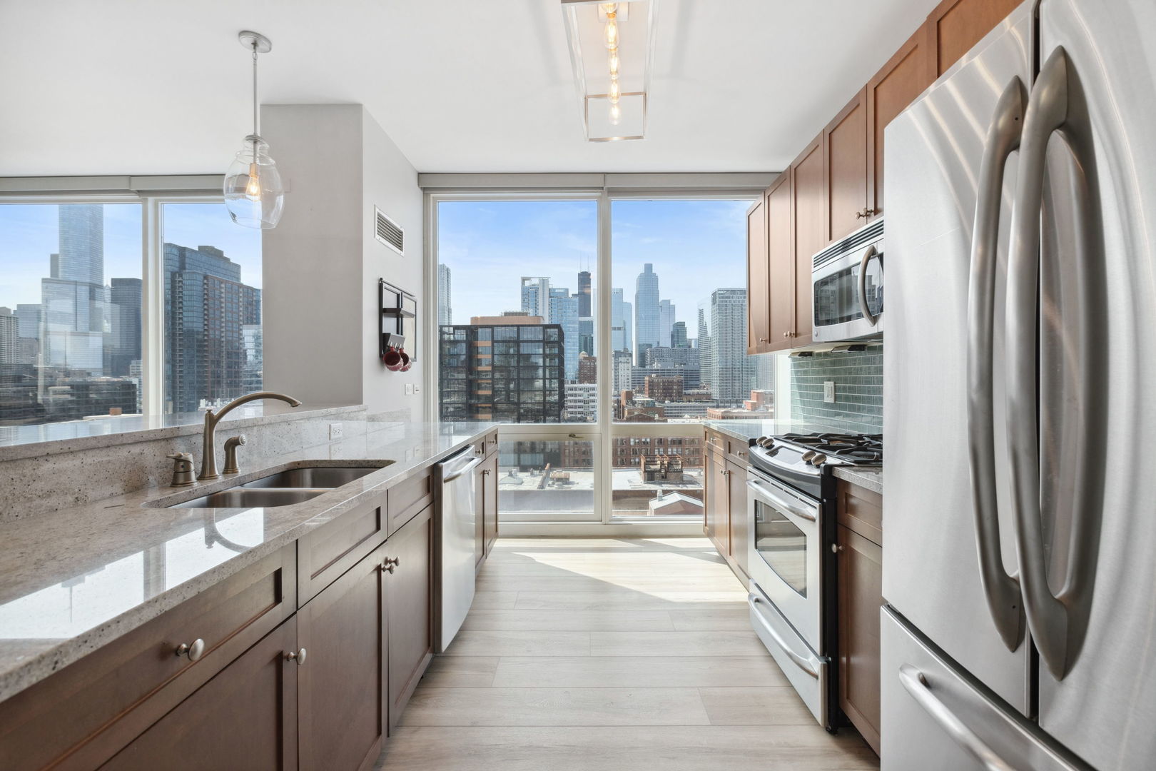 757 N Orleans Street Unit: 1406