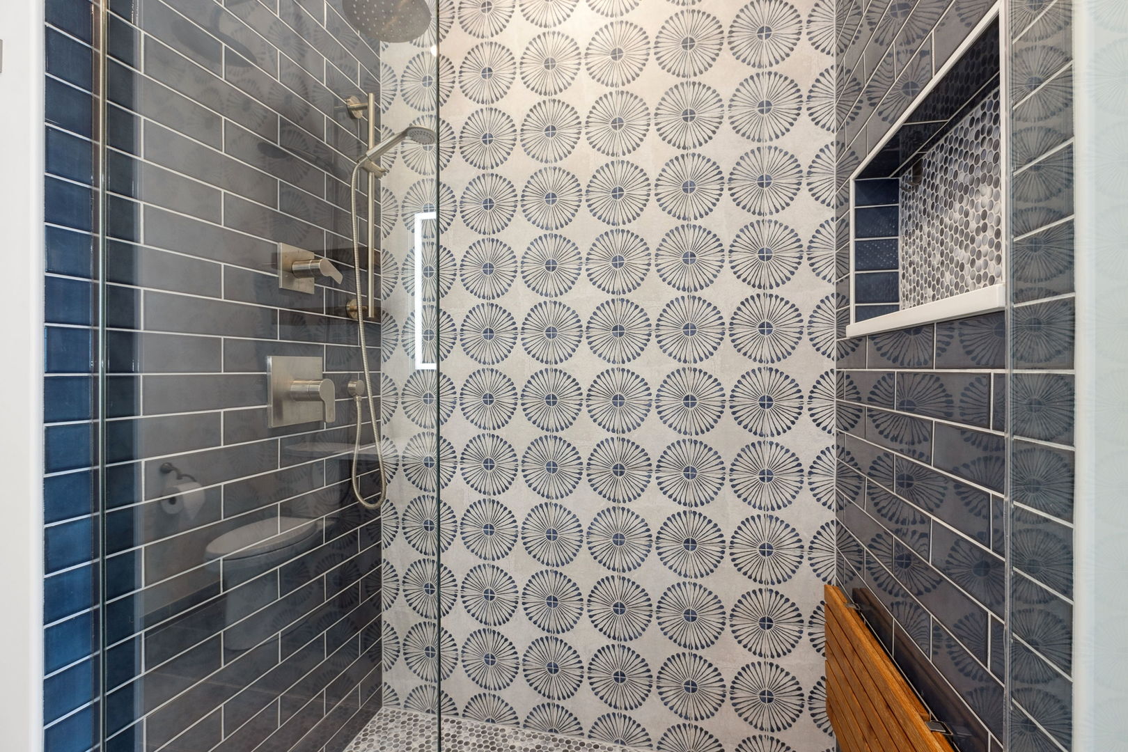 757 N Orleans Street Unit: 1406