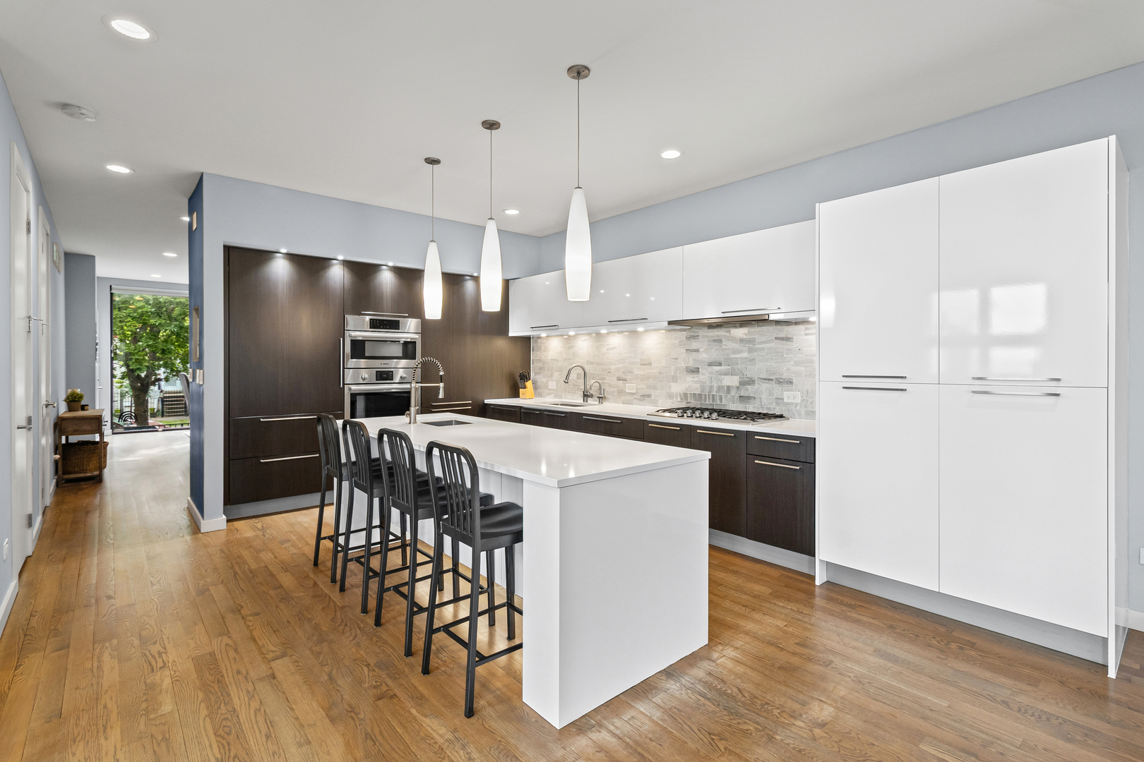 2320 N Hamilton Avenue Unit: 1